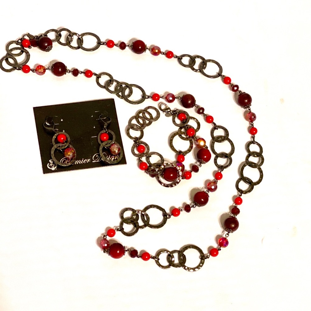 Premier Jewelry Very Berry Necklace/Earr/Brac set